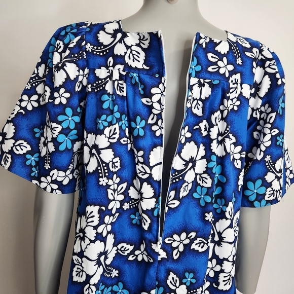 Vintage ChinLan Blue Hawaiian Floral Print MuuMuu Maxi Dress Size M - Picture 9 of 13